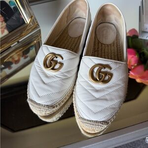 Gucci Cream Espadrille Loafers with Gold Emblem